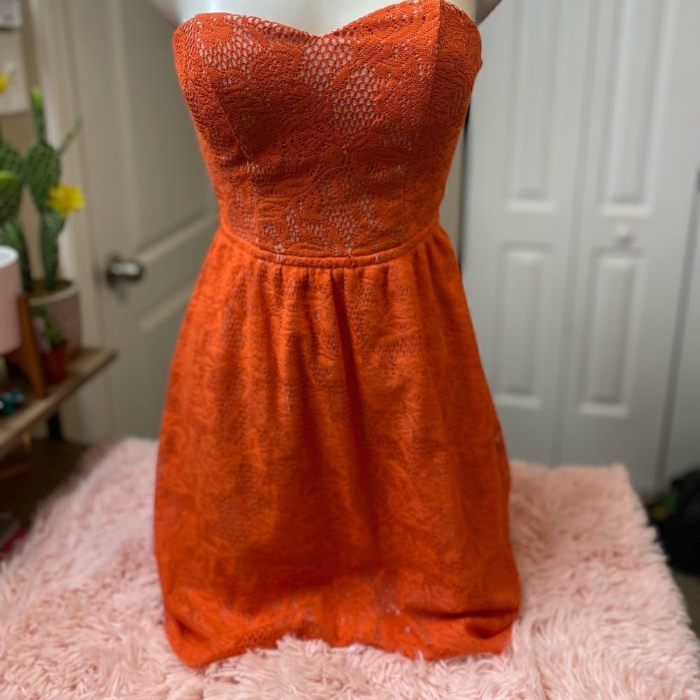 Dress - Picture 1 of 4
